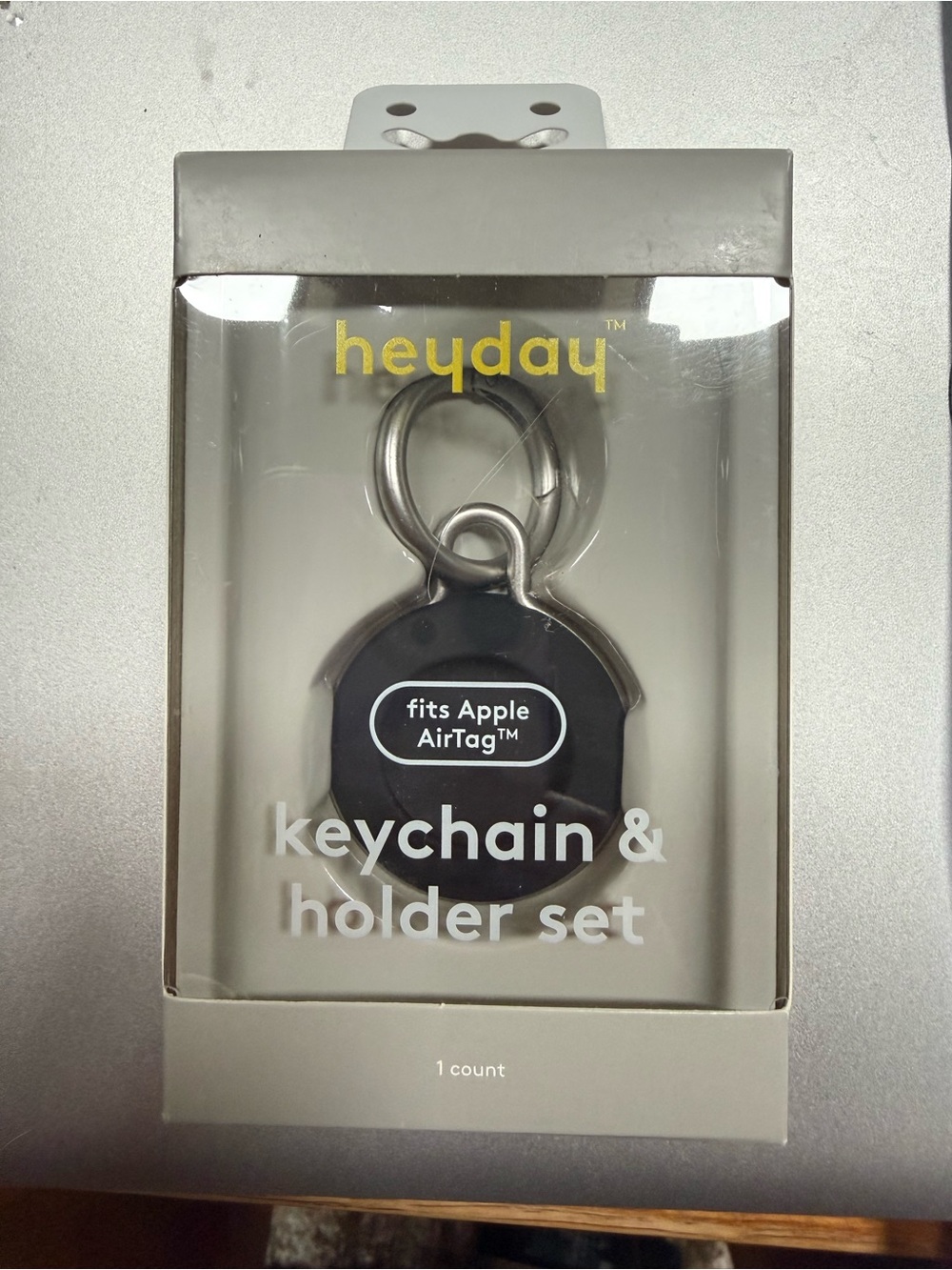 heyday Black Apple AirTag Keychain & Holder